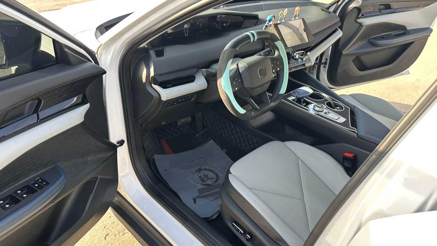 Changan 2023 UNI-V iDD‌ Smart iDD 1.5T 113km Smart Fun Type