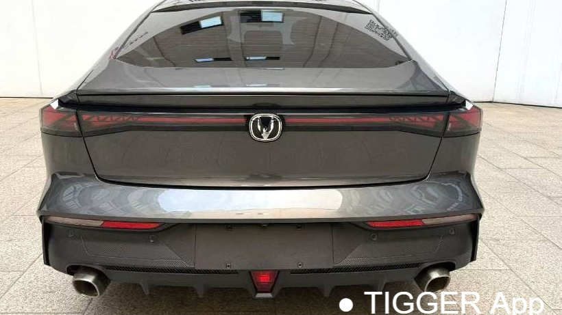 Changan UNI-V 2022 1.5T Prestige Model
