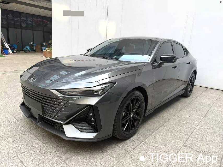 Used Changan UNI-V 2022 1.5T Prestige Model