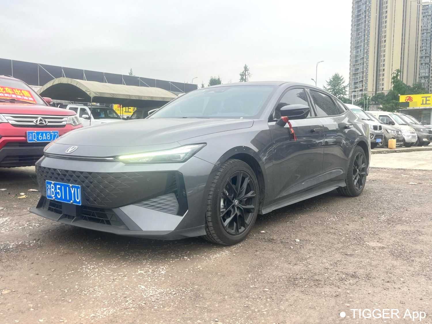 Used Changan UNI-V 2025 1.5T 500Bar Luxury Sports Type