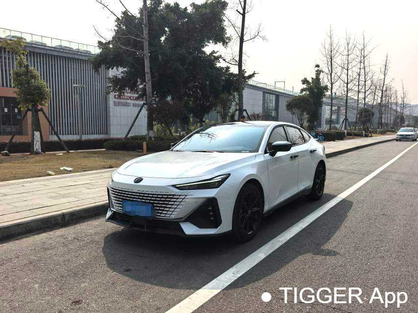 Used Changan UNI-V 2025 1.5T 500Bar High Energy Edition