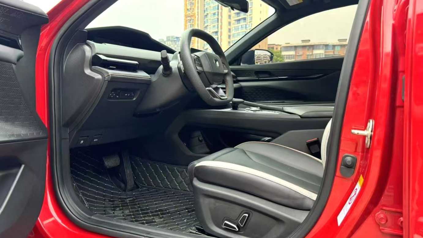 Changan UNI-V 2023 1.5T Prestige Model