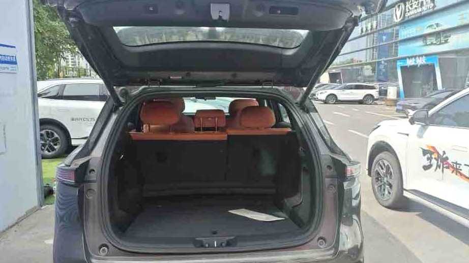 Changan CS75PLUS 2025 4th 1.5T New Blue Whale Smart Luxury Edition