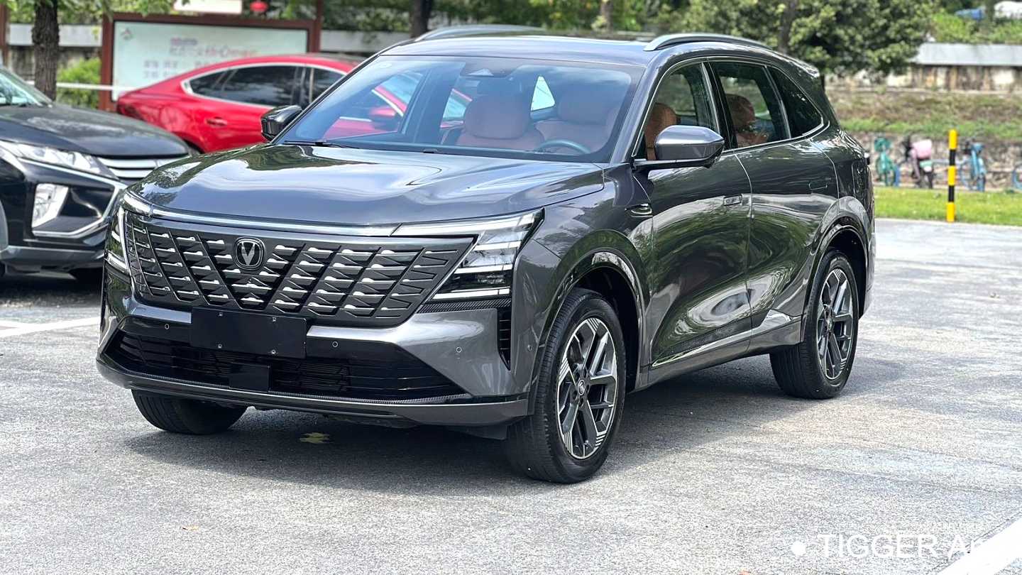 Changan CS75PLUS 2025 The fourth generation 1.5T new Blue Whale intelligent flagship