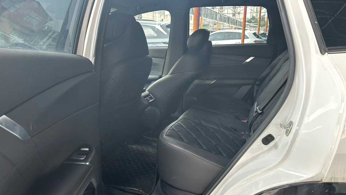 Changan CS75PLUS 2025 4th 1.5T New Blue Whale Smart Luxury Edition