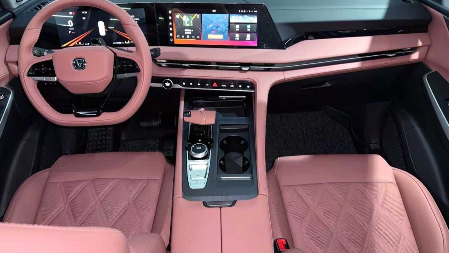 Changan CS75PLUS 2023 Second generation 1.5T automatic navigation type