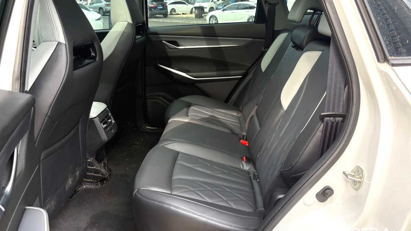 Changan CS75PLUS 2025 3rd Champion version 1.5T intelligent driving power collar