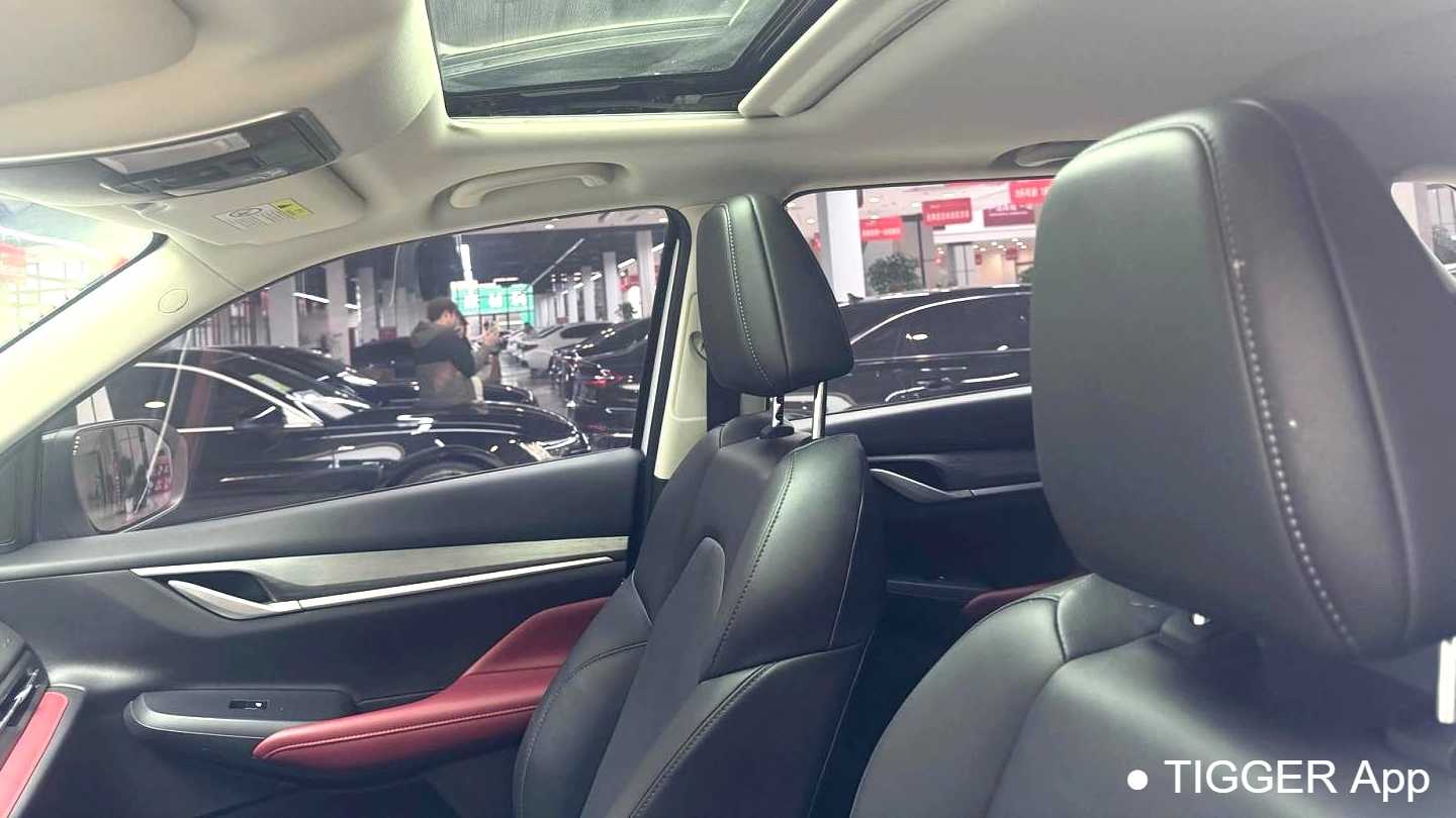 Changan CS55 PLUS 2022 Blue Whale 1.5T DCT Luxury Edition