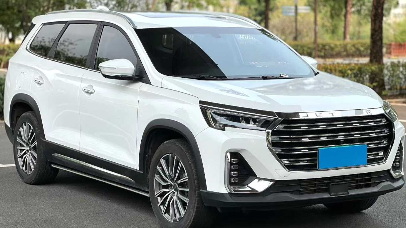 JETOUR X90 PLUS 2023 1.6TD DCT Villa 7 Blocks