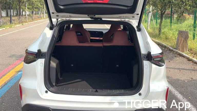 Changan X5 PLUS 2025 1.5T DCT Intelligent Prestige Type