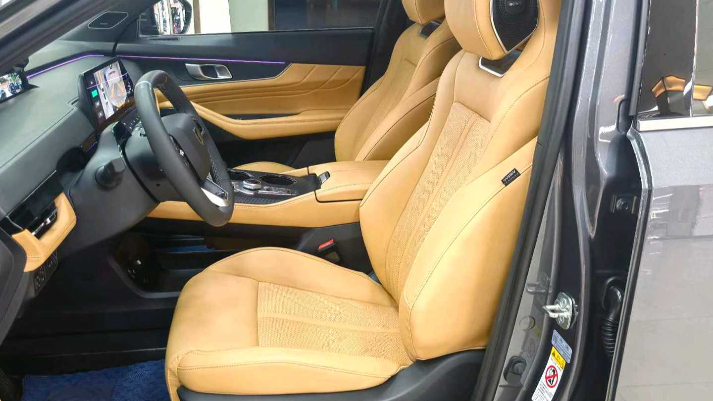 Changan UNI-K 2023 2.0T 2WD Enjoyment Type