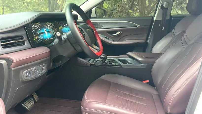 JETOUR X90 PLUS 2024 1.6TD DCT Family Fun Edition 7-seater