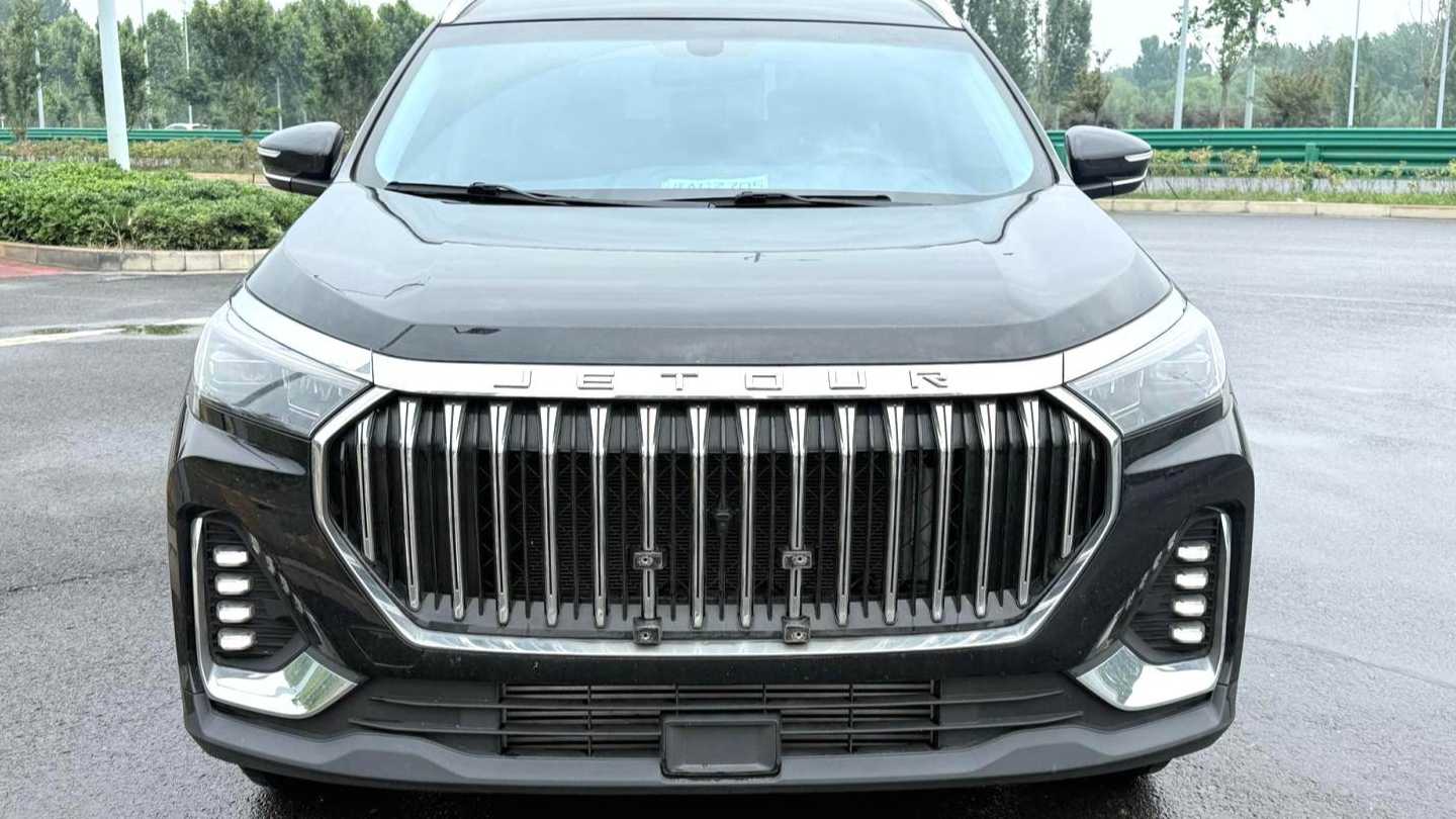 JETOUR X90 PLUS 2024 1.6TD manual villa PRO 7-seater