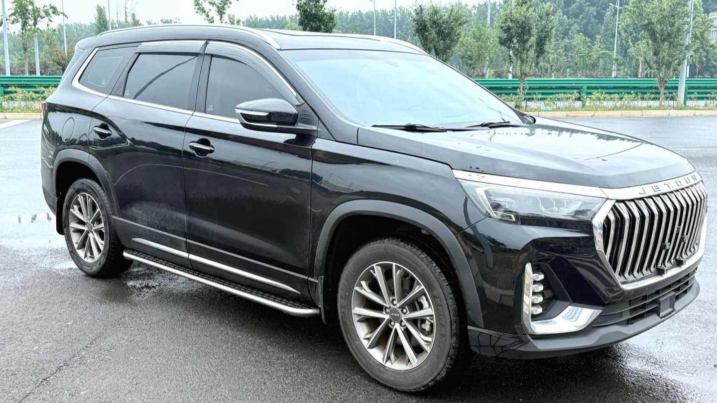 JETOUR X90 PLUS 2024 1.6TD manual villa PRO 7-seater