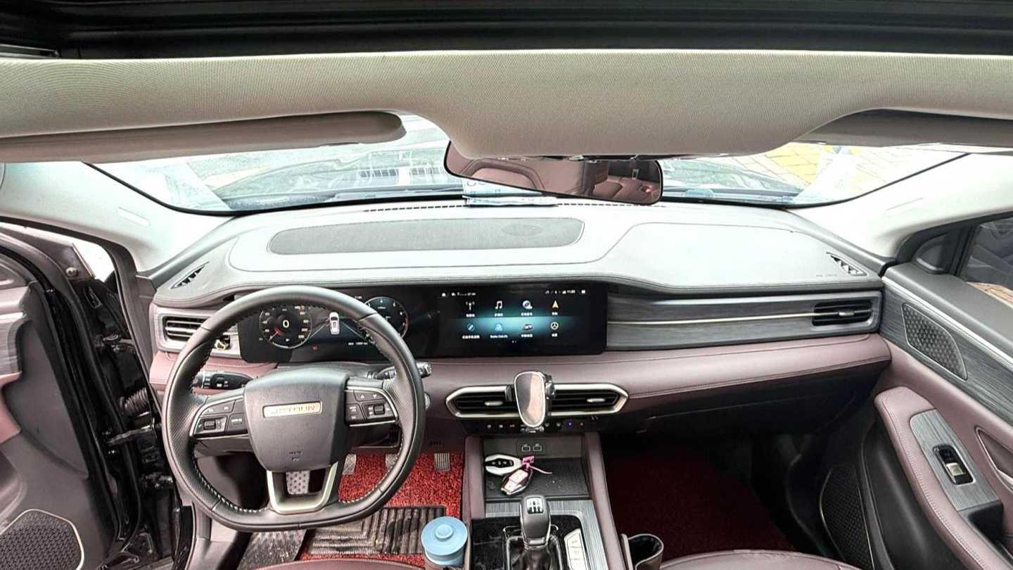 JETOUR X90 PLUS 2024 1.6TD manual villa PRO 7-seater