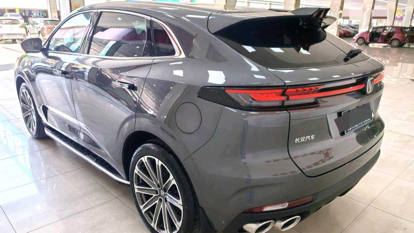 Changan UNI-K 2023 2.0T two wheel drive Yueling model