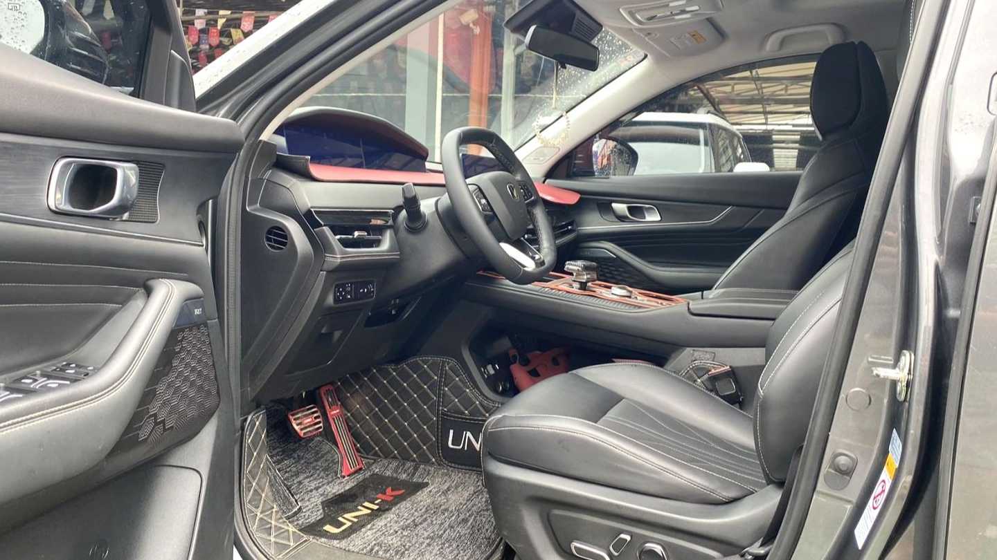Changan UNI-K 2023 2.0T two wheel drive Yueshang model