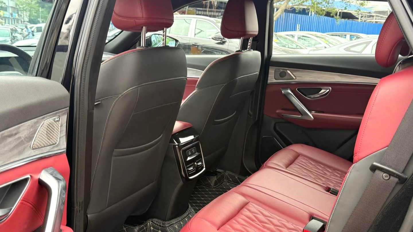 JETOUR X70 PLUS 2023 1.6T DCT Strongman PRO 5-seater