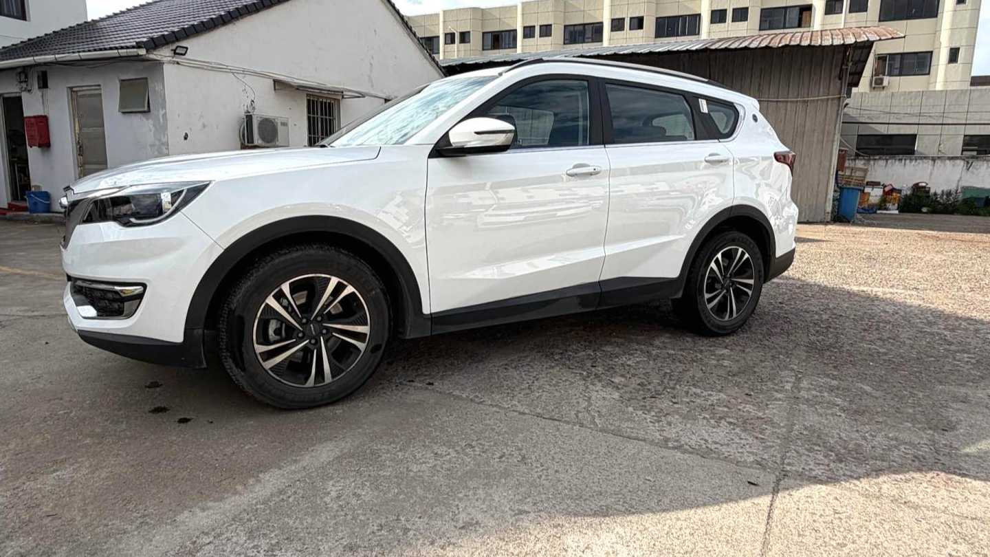 JETOUR X70S 2022 1.5T DCT Vitality Edition 7-seater