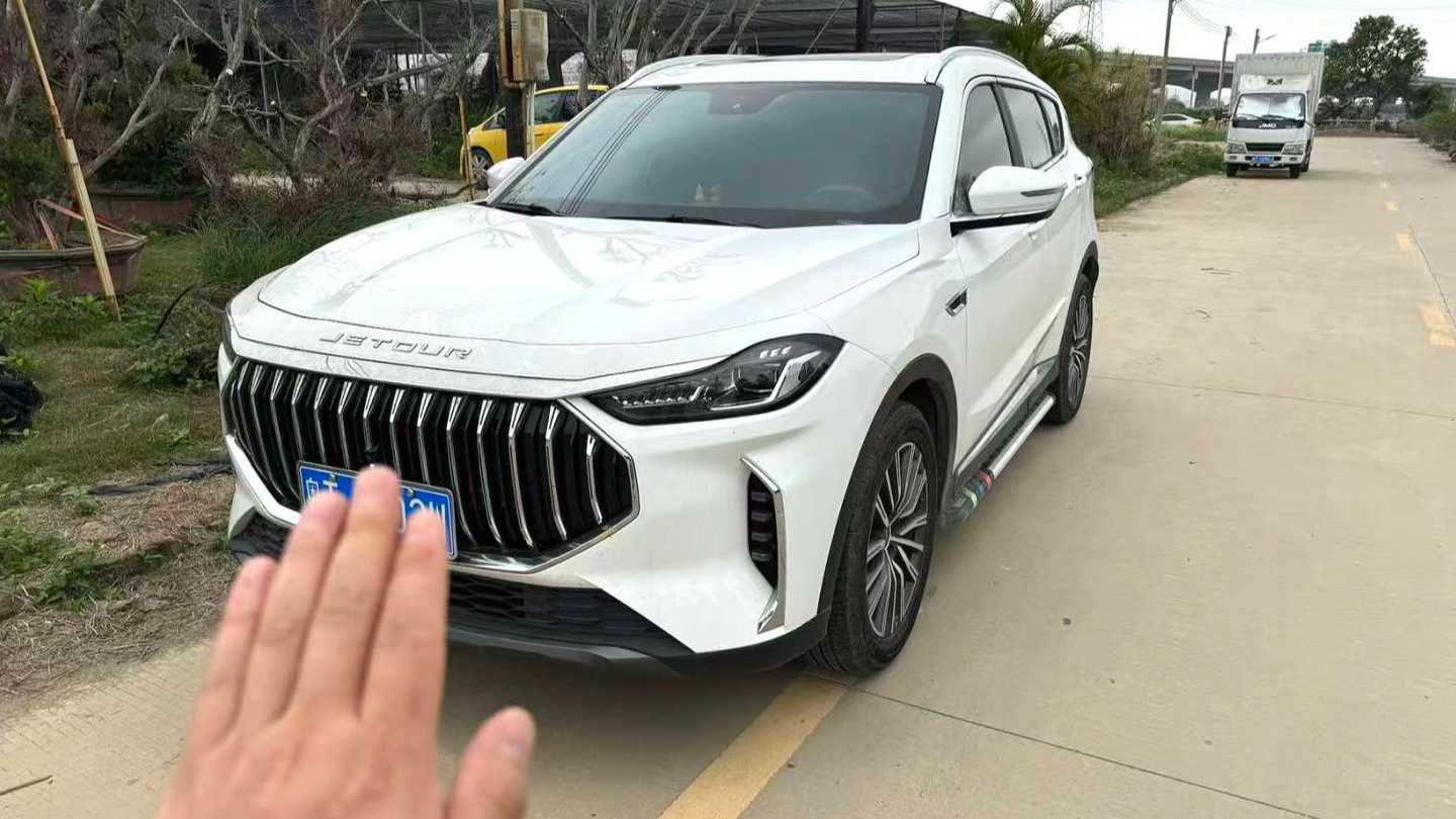 JETOUR X70 PLUS 2025 Champion Edition 1.5T DCT Champion MAX 5-seater