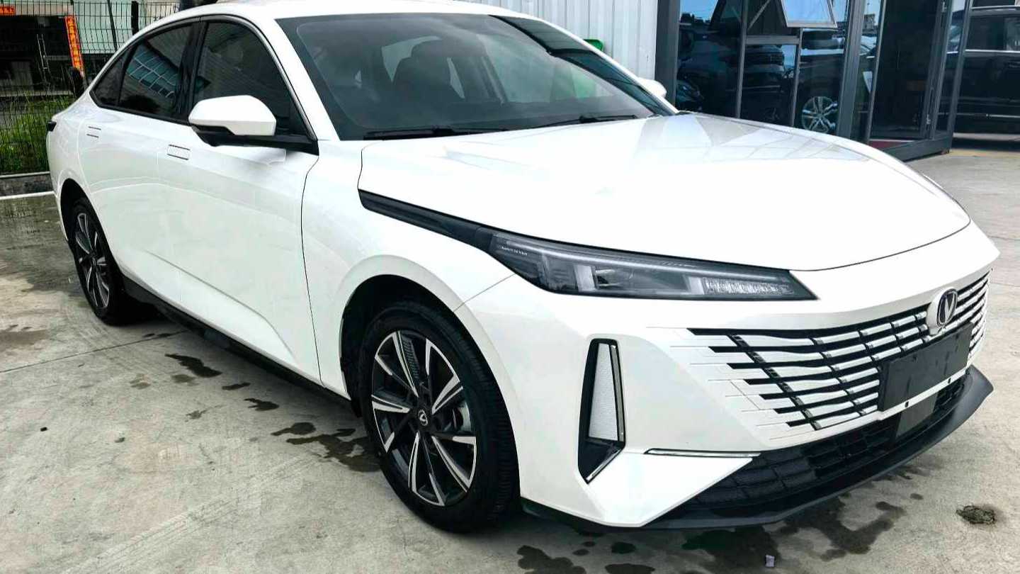 Changan EADO 2025 Blue Whale 1.5T 500Bar Prestige Type
