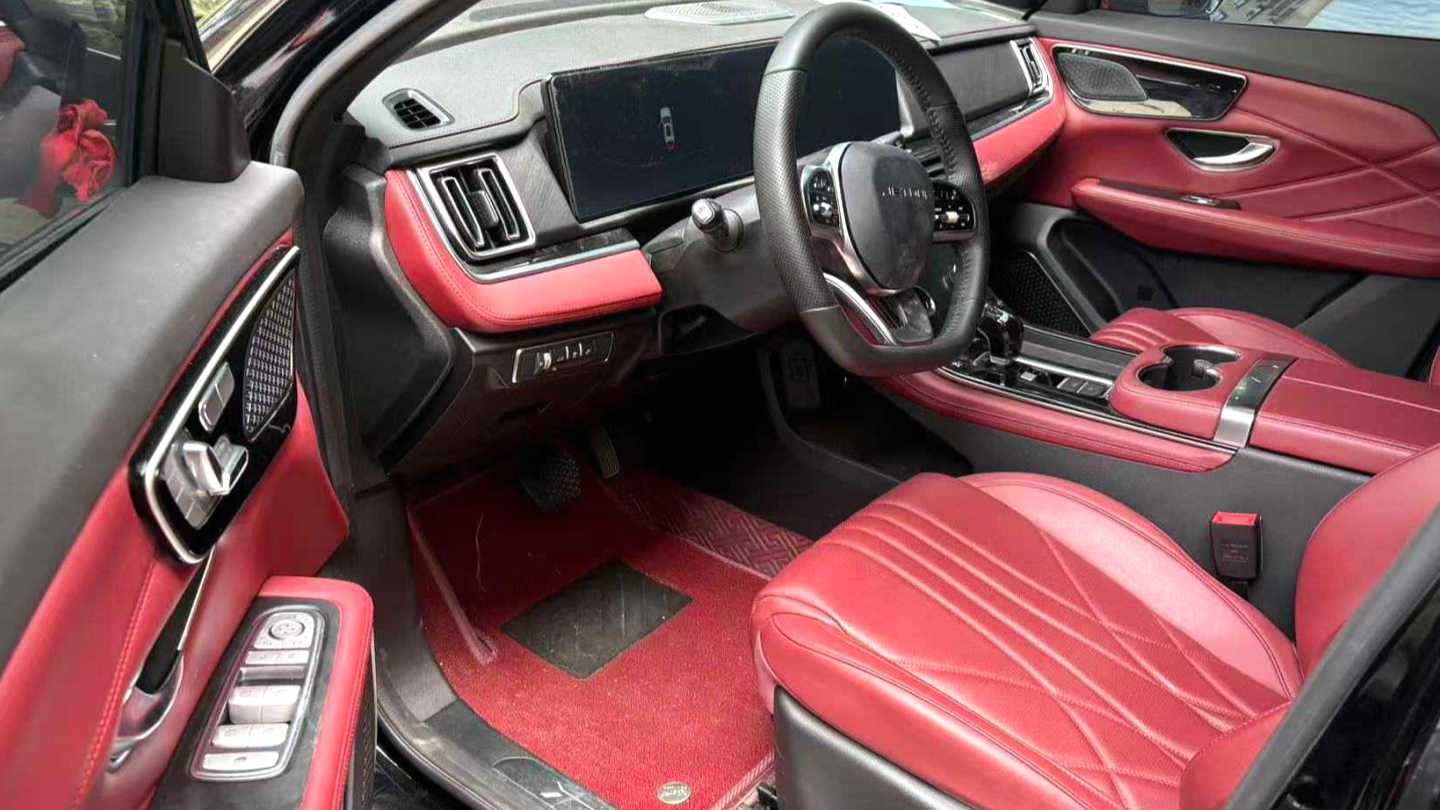 JETOUR X70 PLUS 2025 1.5T DCT Luxury 7-seater