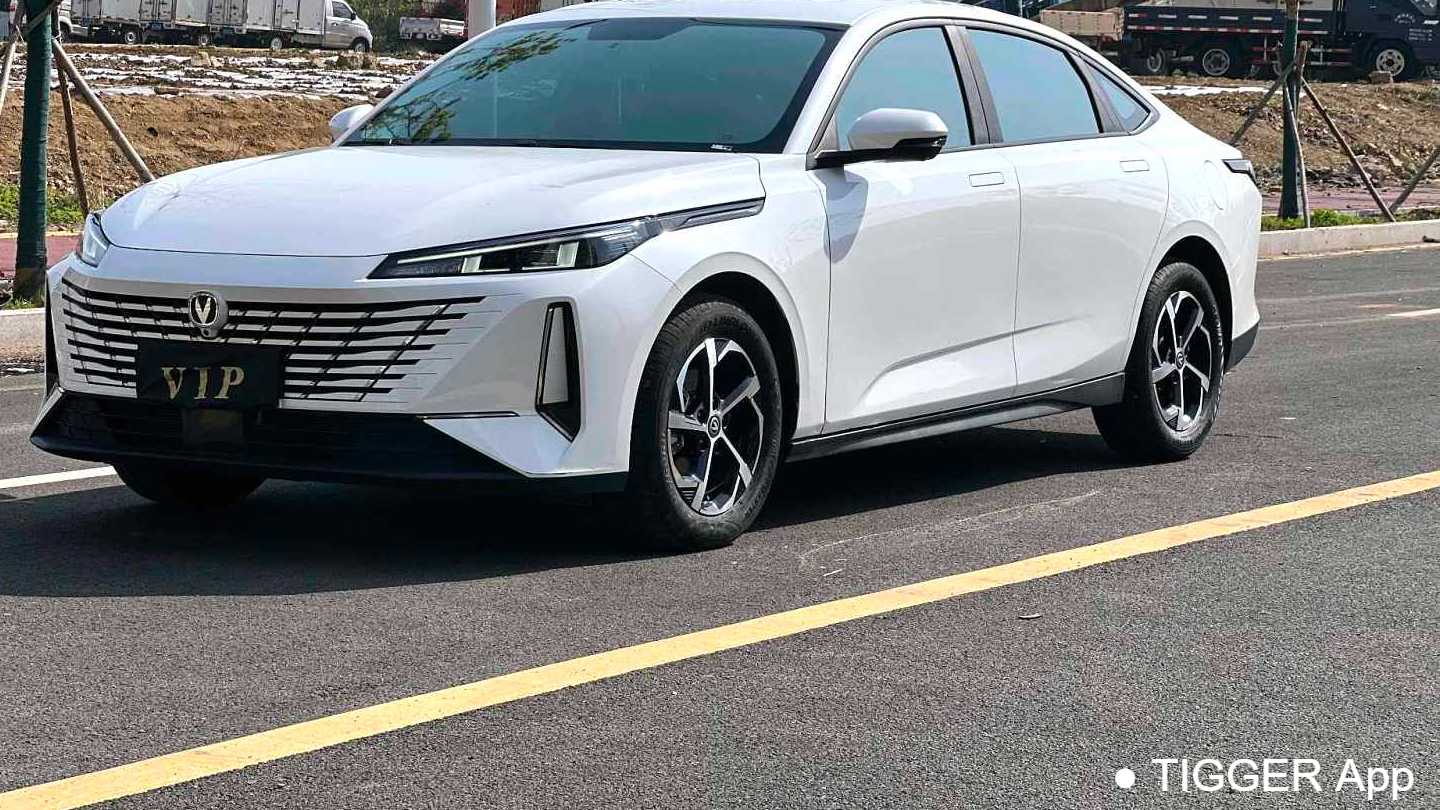 Changan EADO 2024 1.5T GDI Automatic Enjoyment Edition