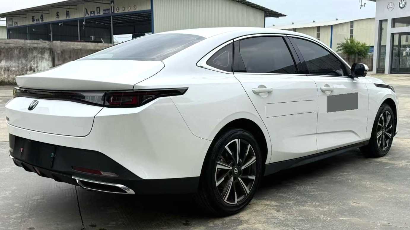 Changan EADO 2025 Blue Whale 1.5T 500Bar Flagship Model