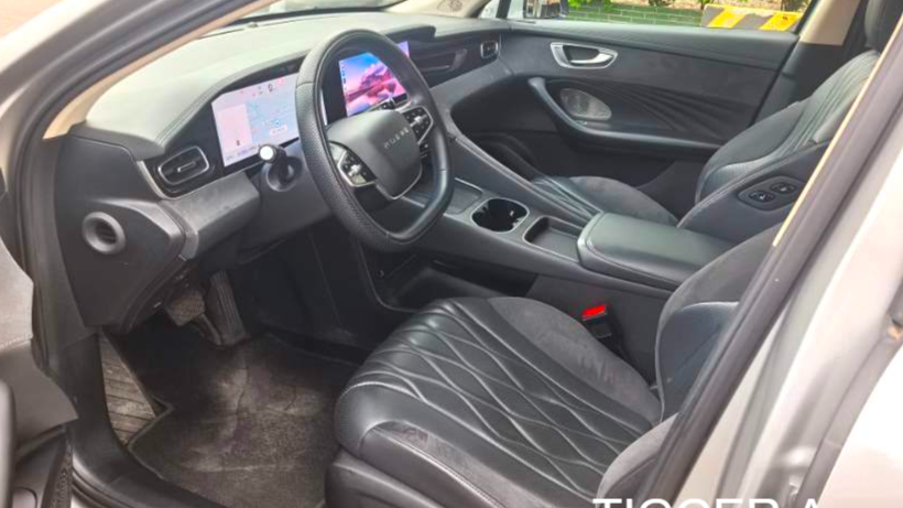ROEWE D7 2023 DMH 125km Flagship Edition