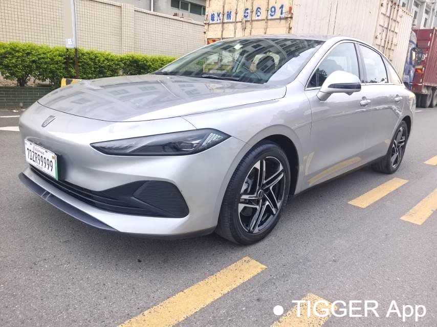 Used ROEWE D7 2023 DMH 125km Flagship Edition