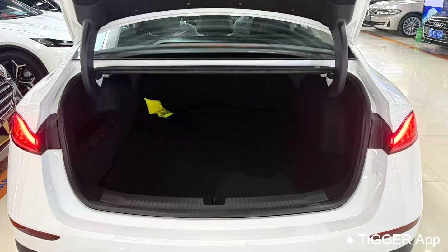 ROEWE D7 2023 DMH 125km Ultra Edition
