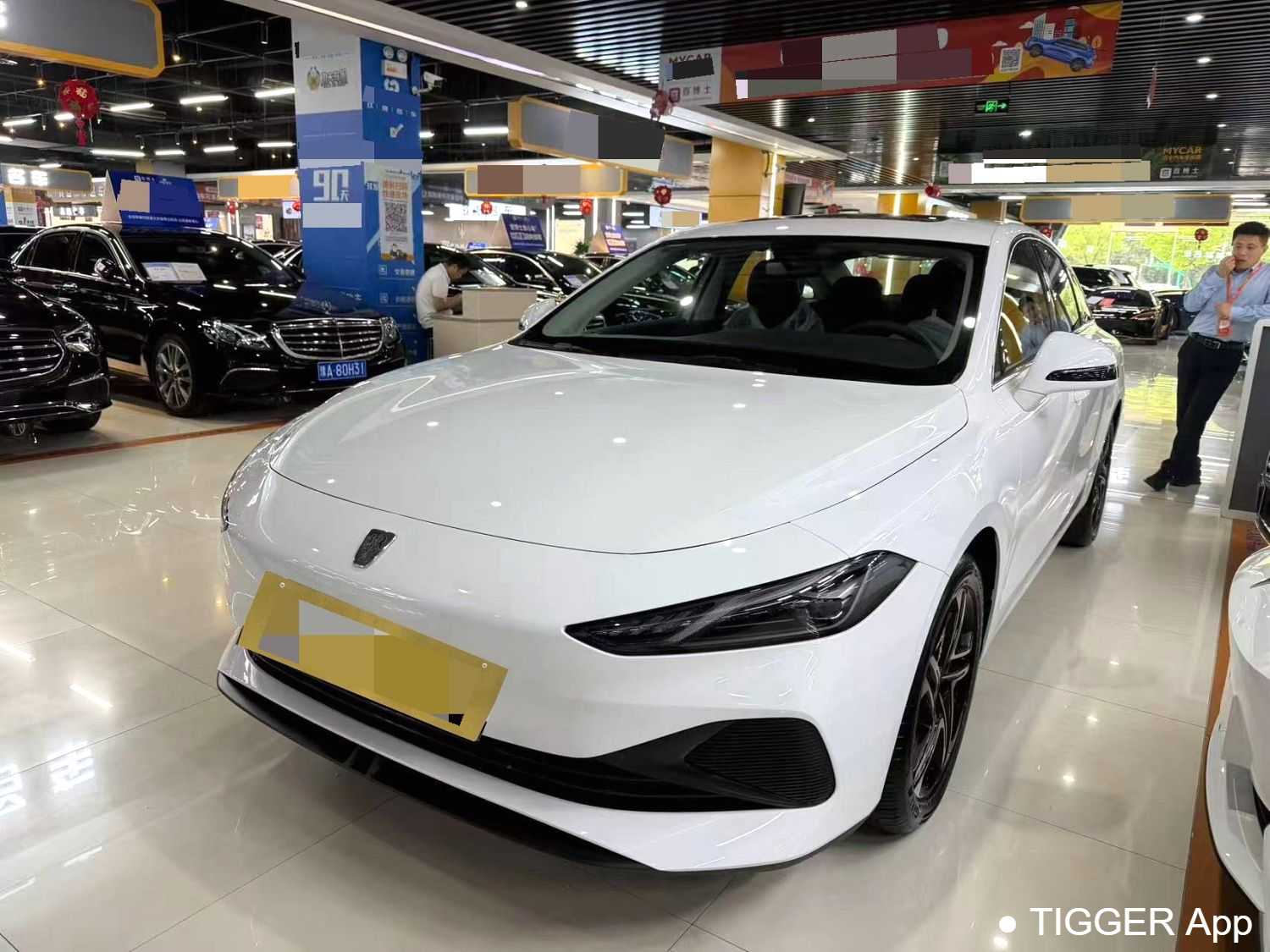 Used ROEWE D7 2023 DMH 125km Ultra Edition