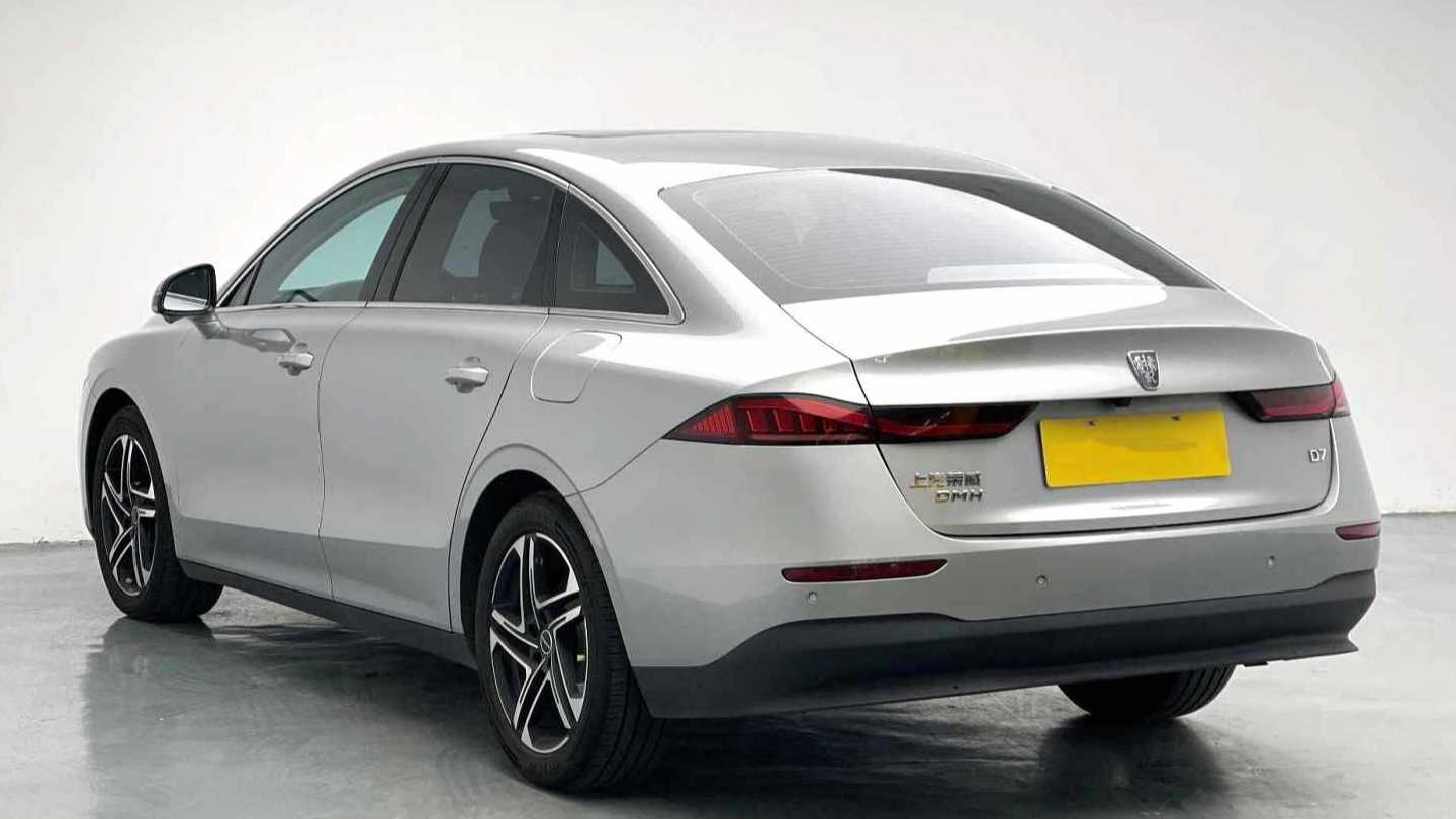 ROEWE D7 2023 DMH 125km Excellence Edition