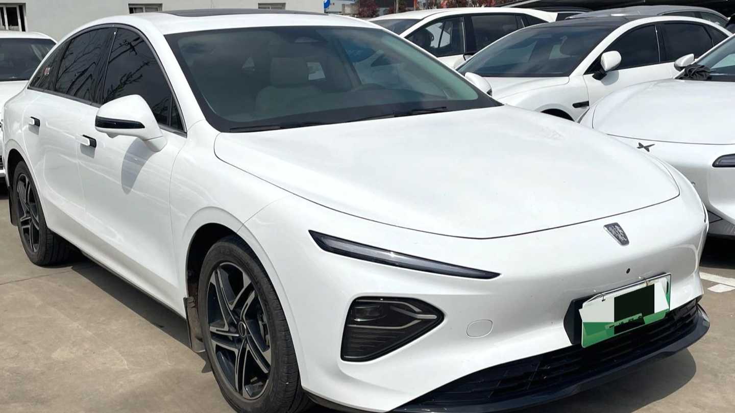 ROEWE D7 2023 EV 510km Rear Drive Flagship Edition