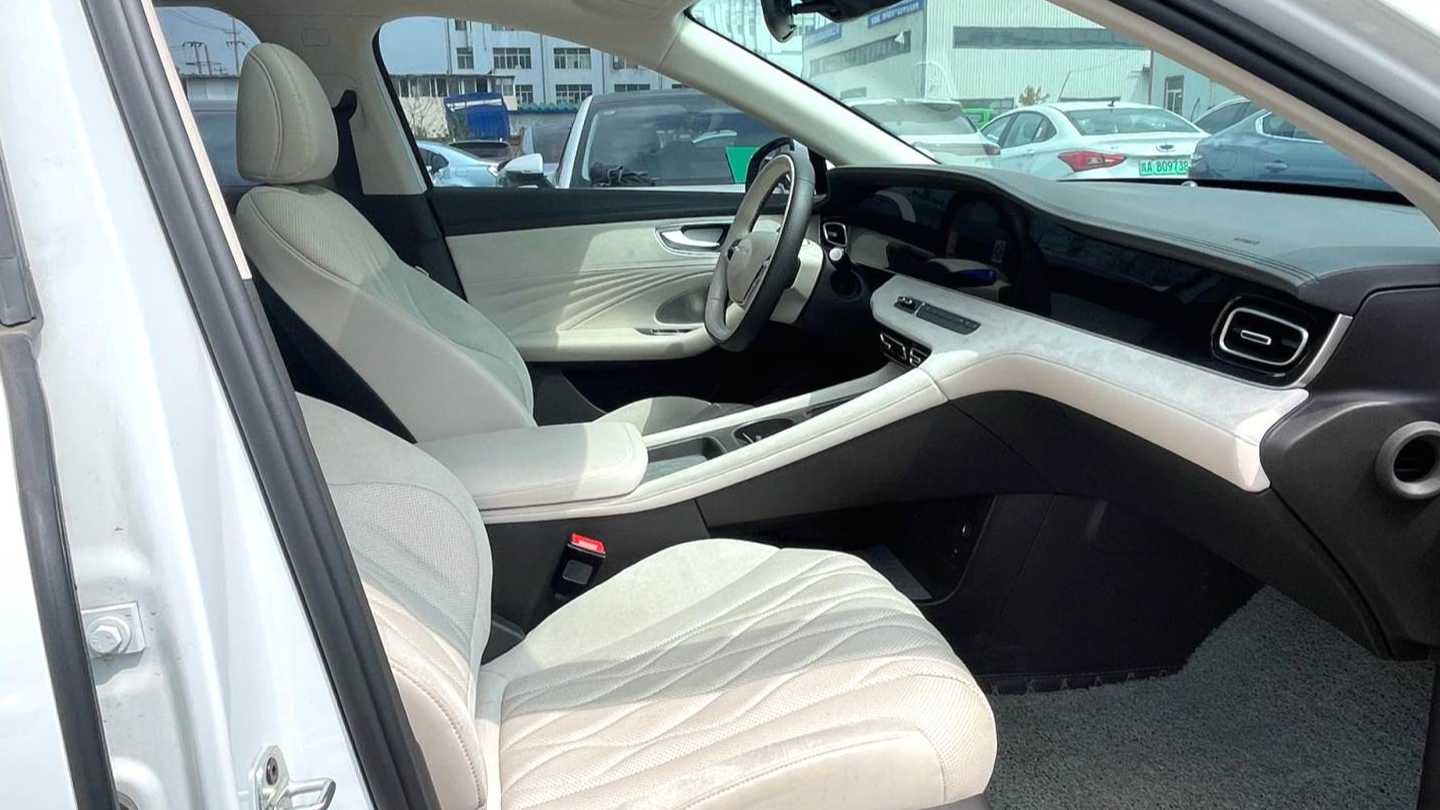ROEWE D7 2023 EV 510km Rear Drive Flagship Edition