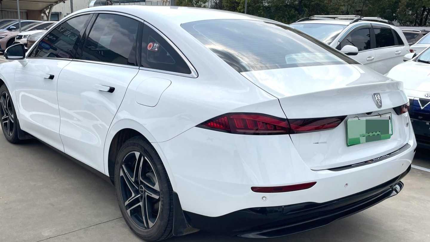 ROEWE D7 2023 EV 510km Rear Drive Flagship Edition