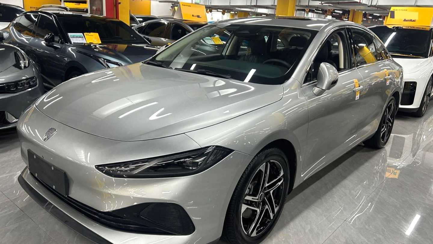 ROEWE D7 2023 DMH 125km Flagship Edition