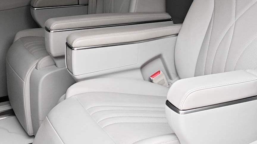 ROEWE iMAX8 2025 1.5T DMH Land Luxury Edition