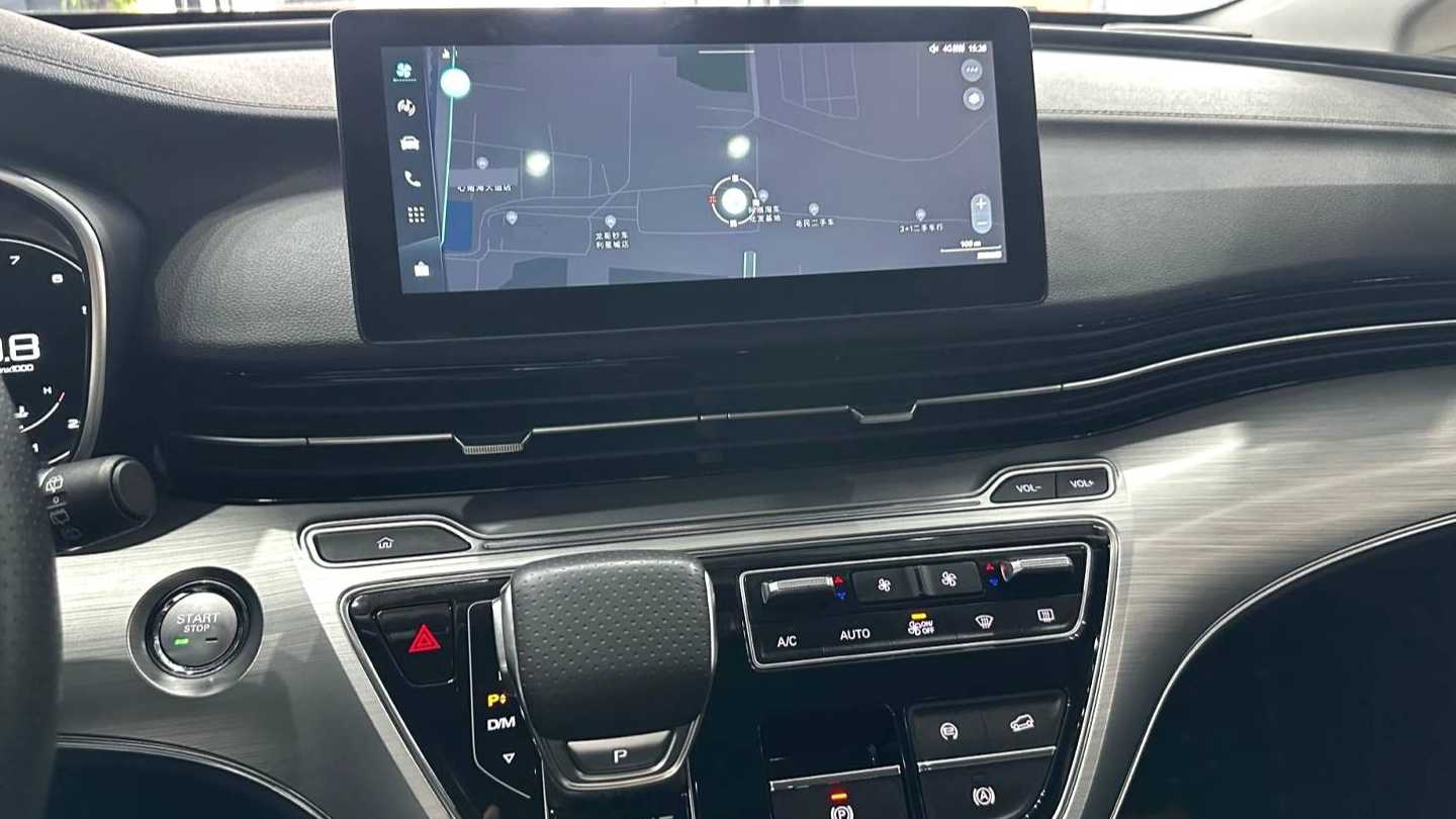 ROEWE iMAX8 2022 400TGI Flagship Edition