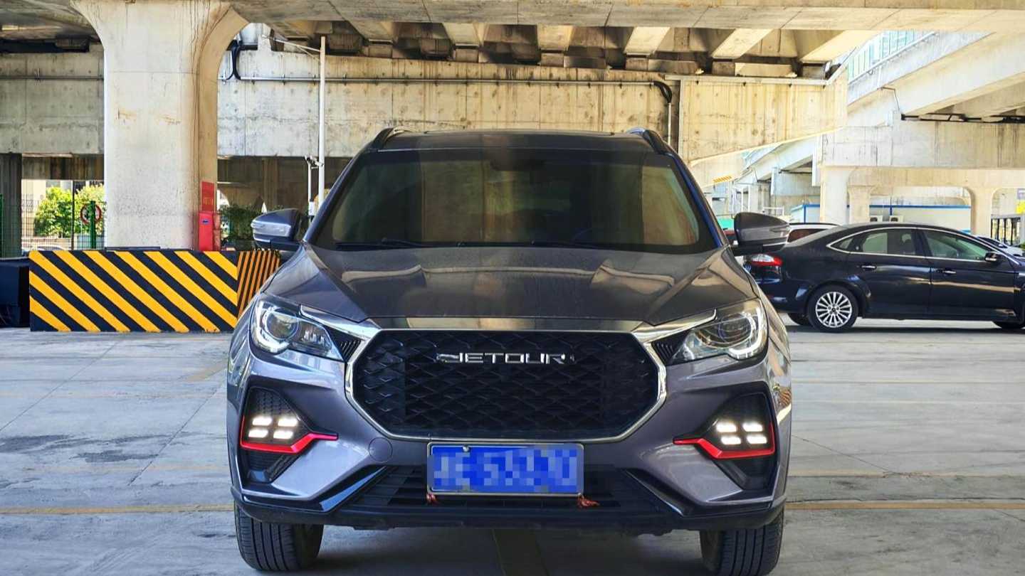 JETOUR X70 2023 1.5T DCT Dream Edition 7-seater
