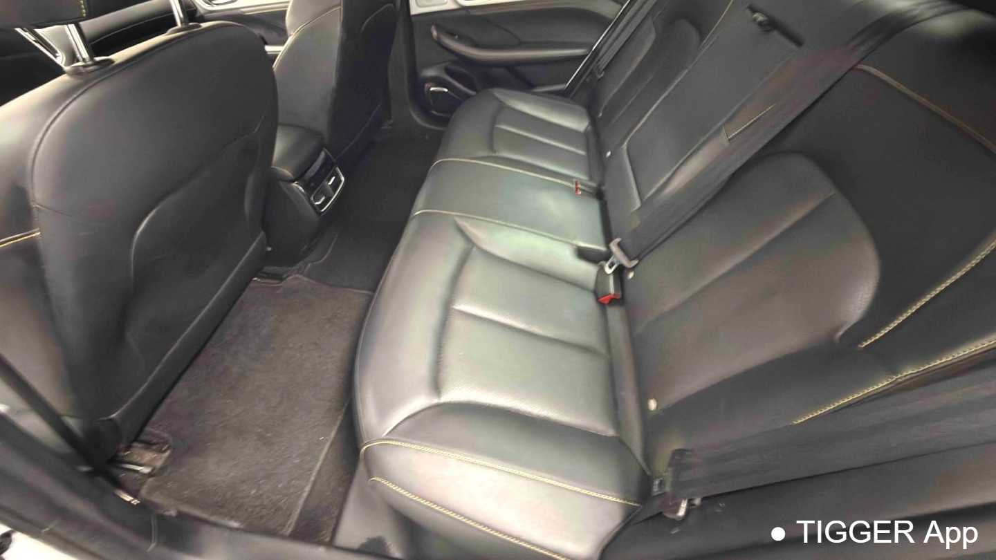 ROEWE i6 MAX 2022 EV 600 Skyroof Premium Edition