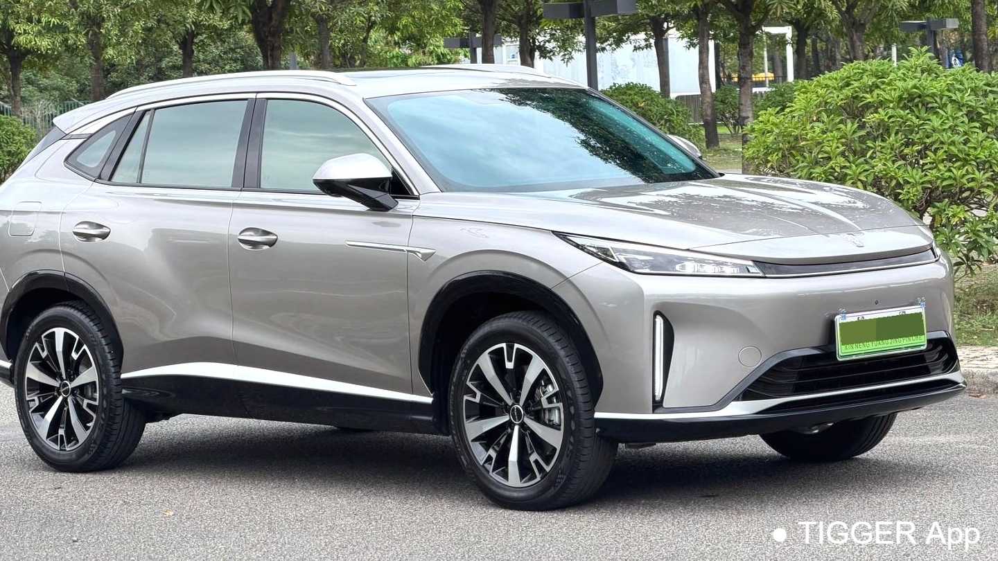 ROEWE D5X DMH 2024 135 Flagship Edition