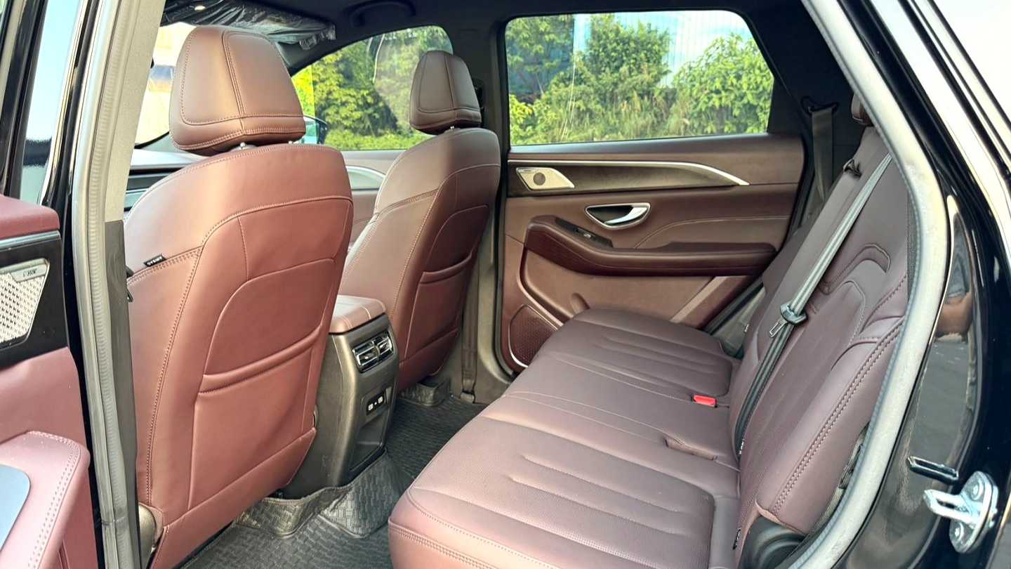 JETOUR X90 2023 Zilong 2.0T DCT Martial God Edition 7-seater