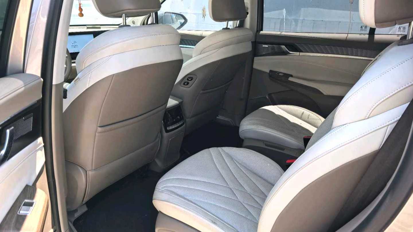 ROEWE RX9 2023 2.0T 4WD Premium Edition