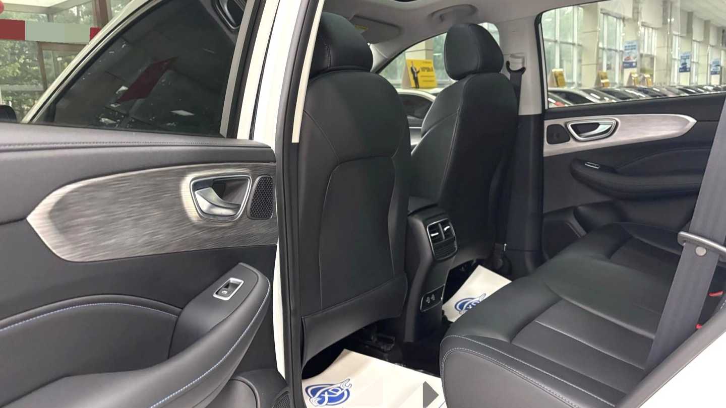 ROEWE RX5 2023 PLUS 330TGI Automatic Trending Smart Edition