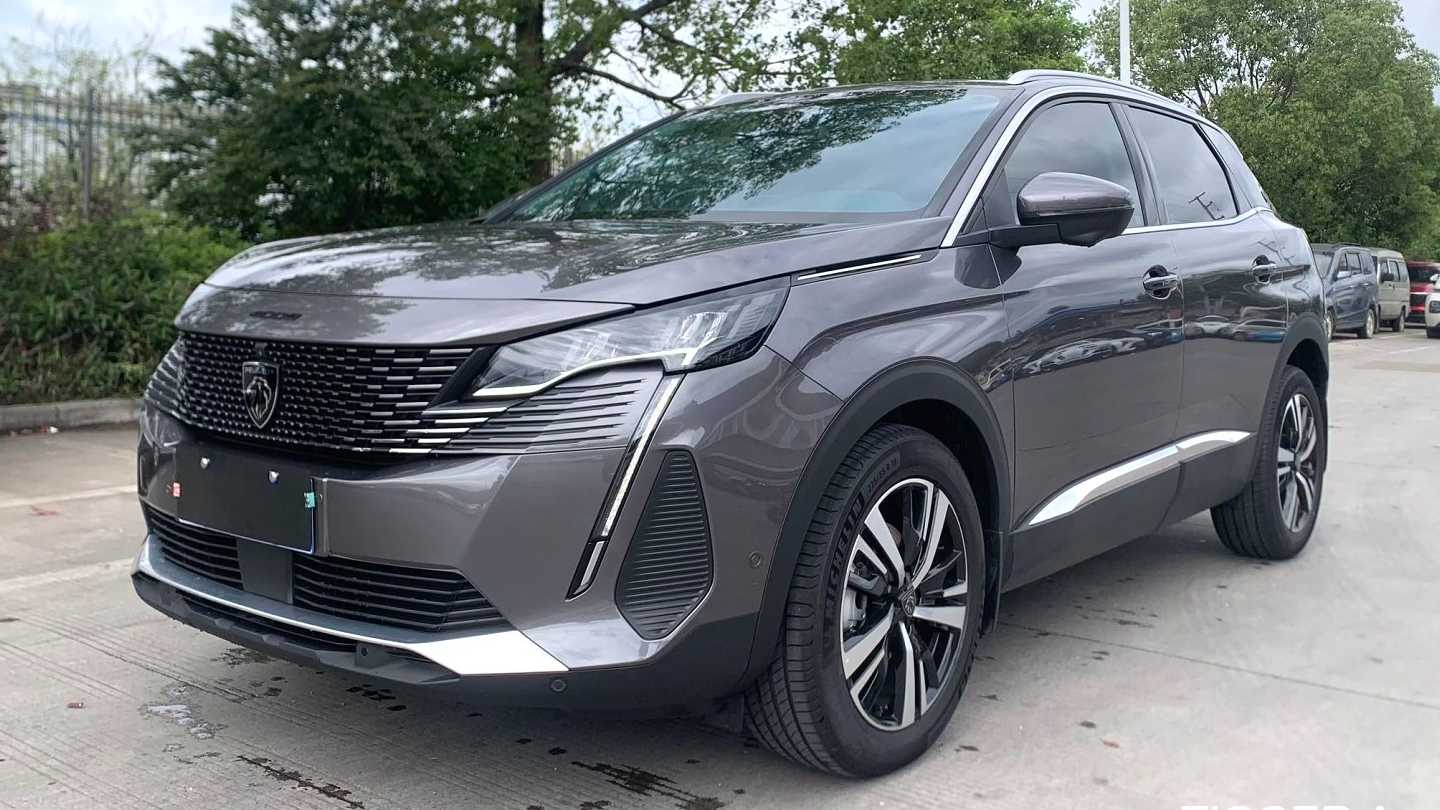 PEUGEOT 4008 2023 400THP Technology Edition