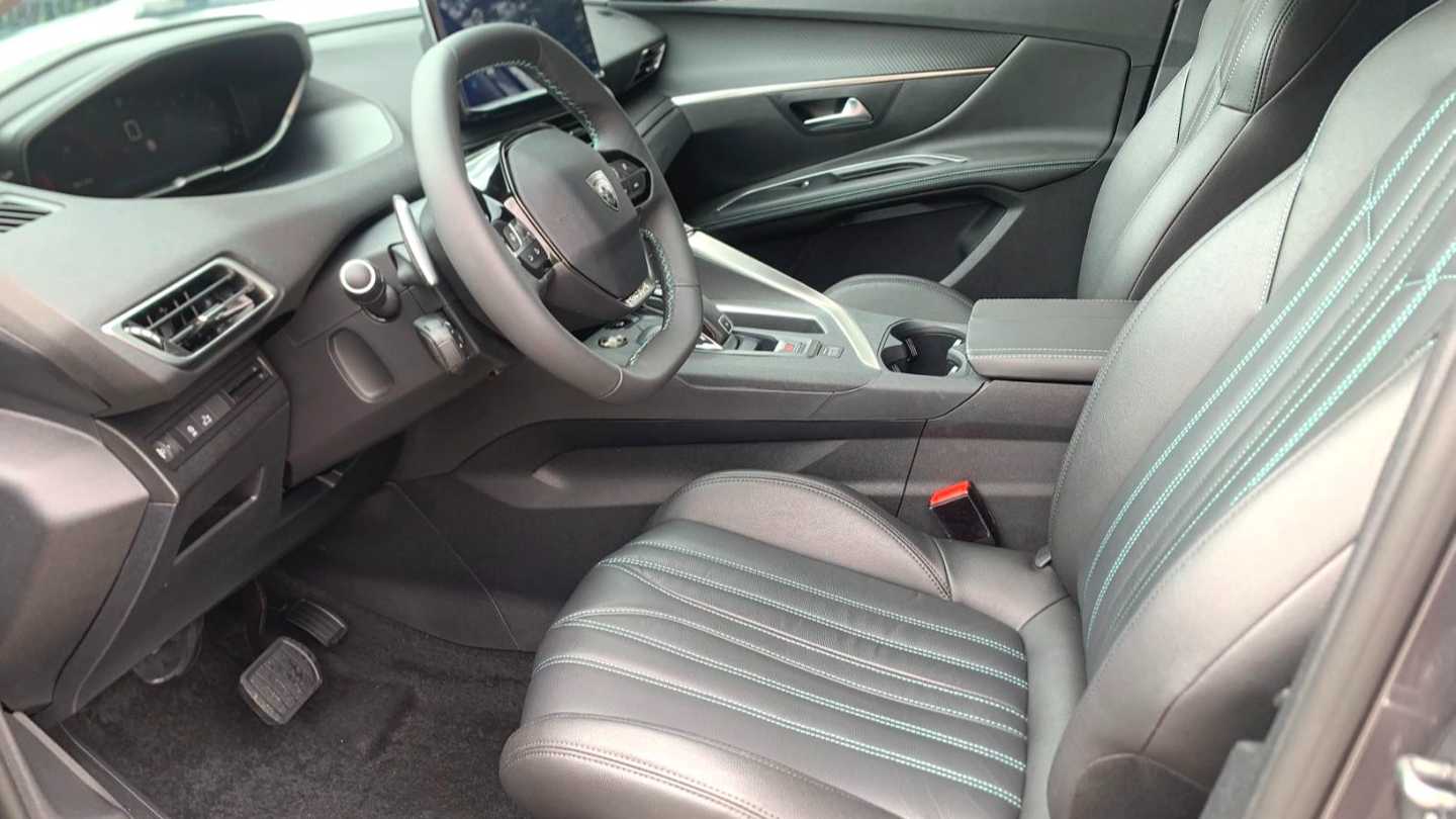 PEUGEOT 4008 2023 400THP Technology Edition