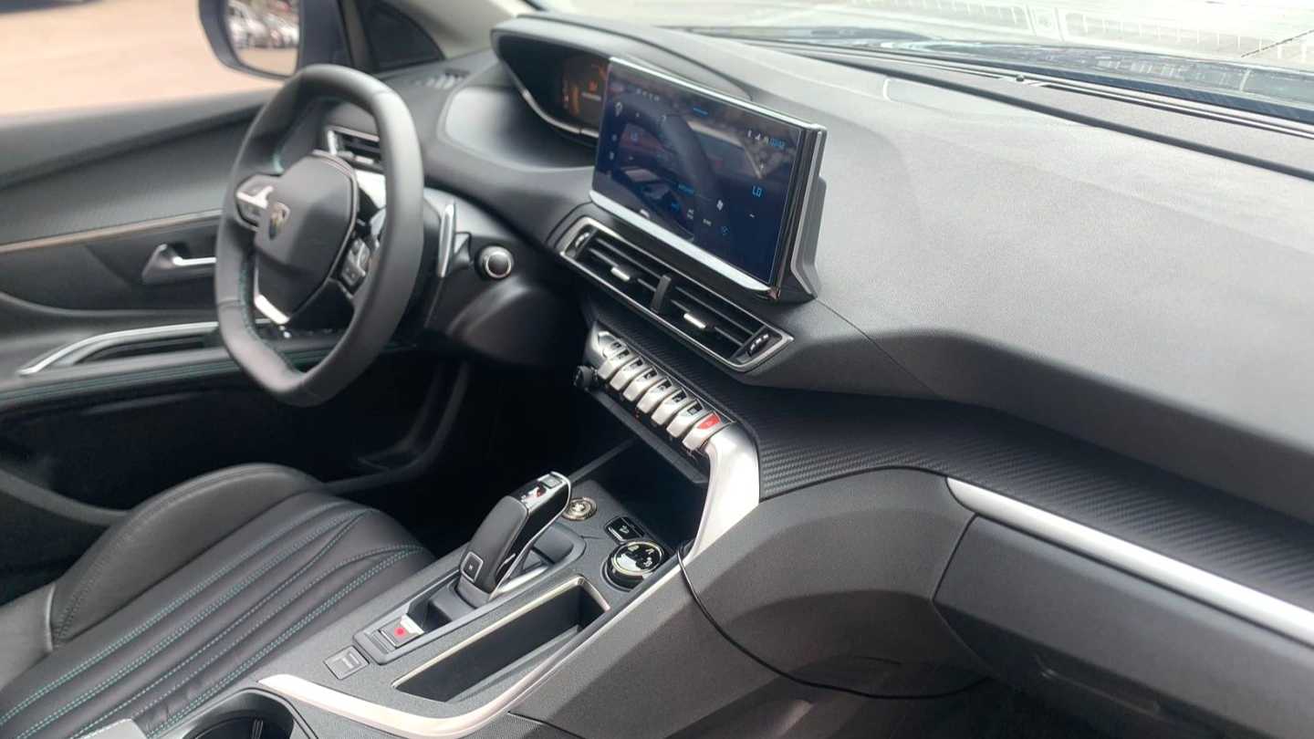 PEUGEOT 4008 2023 400THP Technology Edition