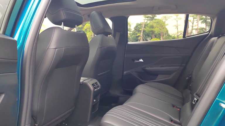 PEUGEOT 408X 2023 Gravity version