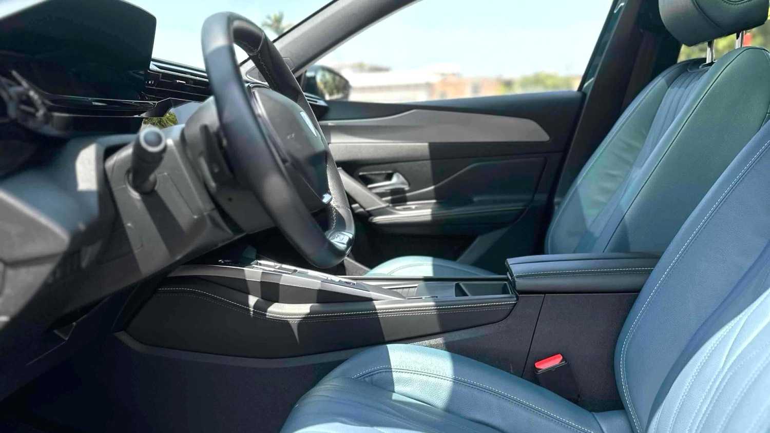 PEUGEOT 408X 2023 Boundless version